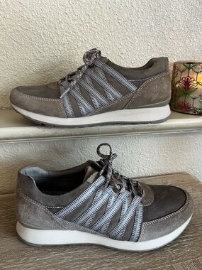 Dansko Gabi Taupe Sneakers Women’s‎ Size 8 EU 38